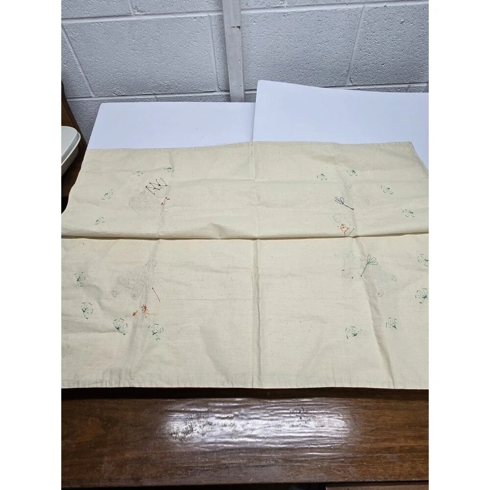 Unbranded preowned linen